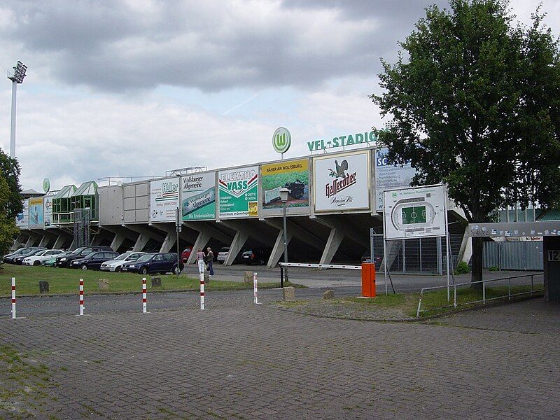 File:Wolfsburg VfL-Stadion 1.jpg