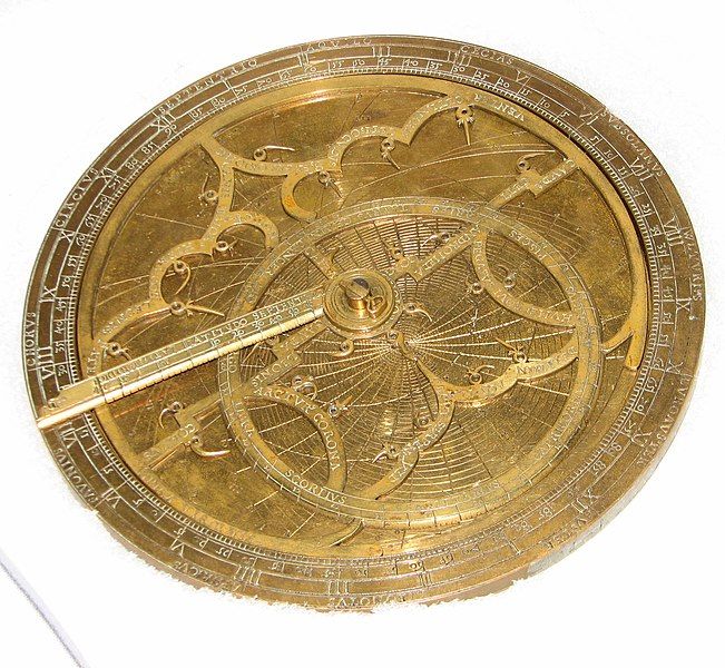 File:Yale's Hartmann astrolabe.jpg