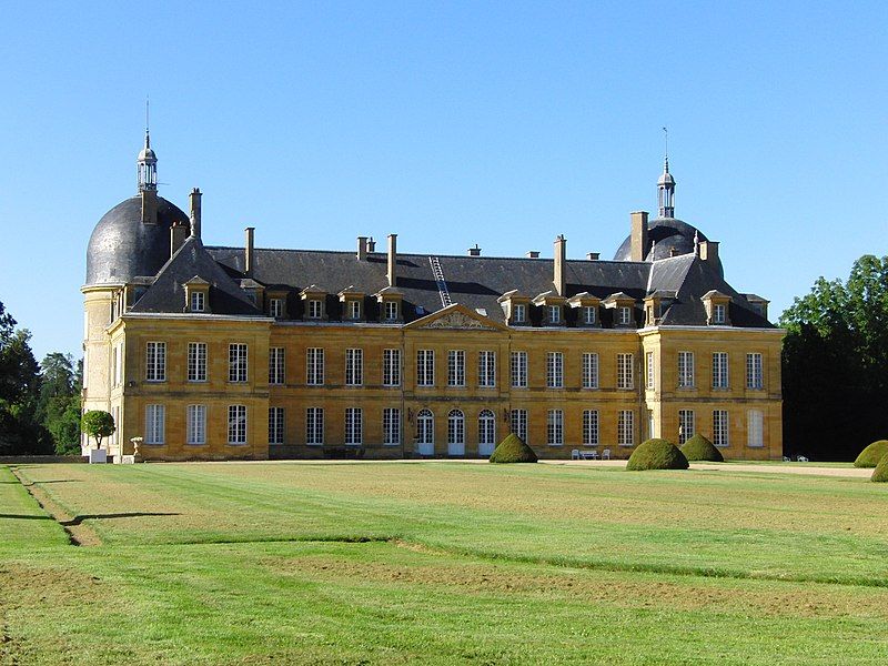 File:Chateau-de-digoine avant.jpg