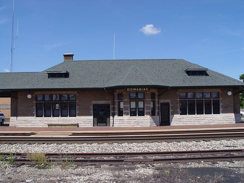 File:Dowagiac Depot.jpg