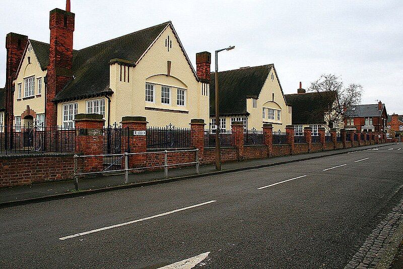 File:Highfields Infants School.jpg