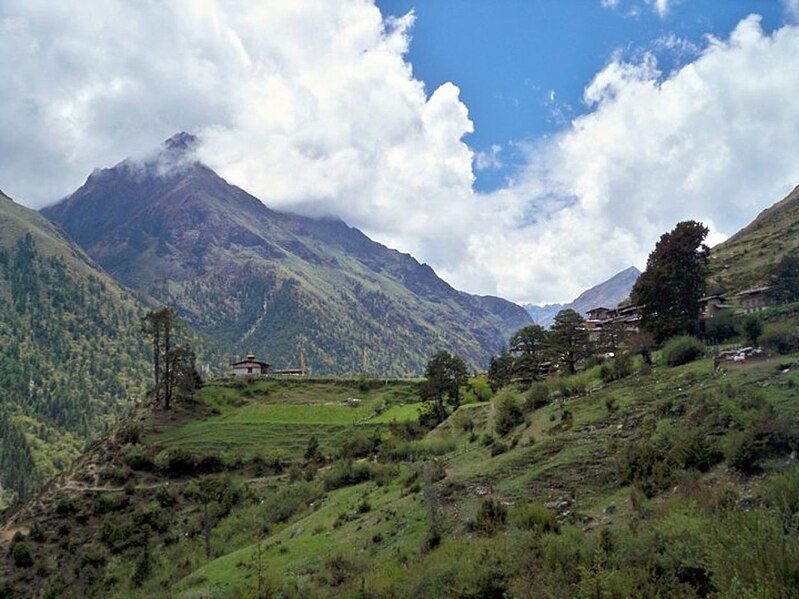 File:Himalayan Landscape.jpg