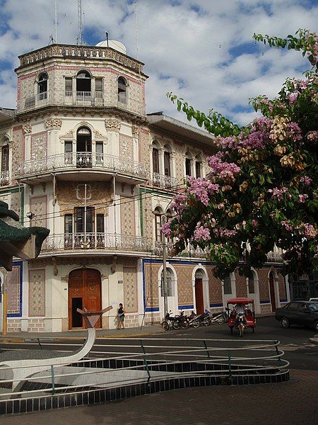 File:Iquitos.jpg