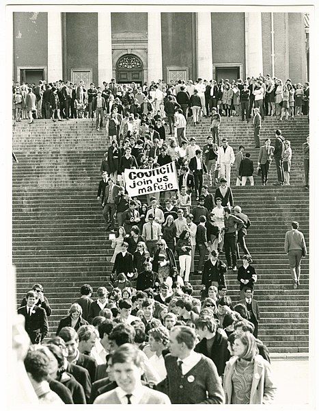 File:Protests UCT 1968.jpg