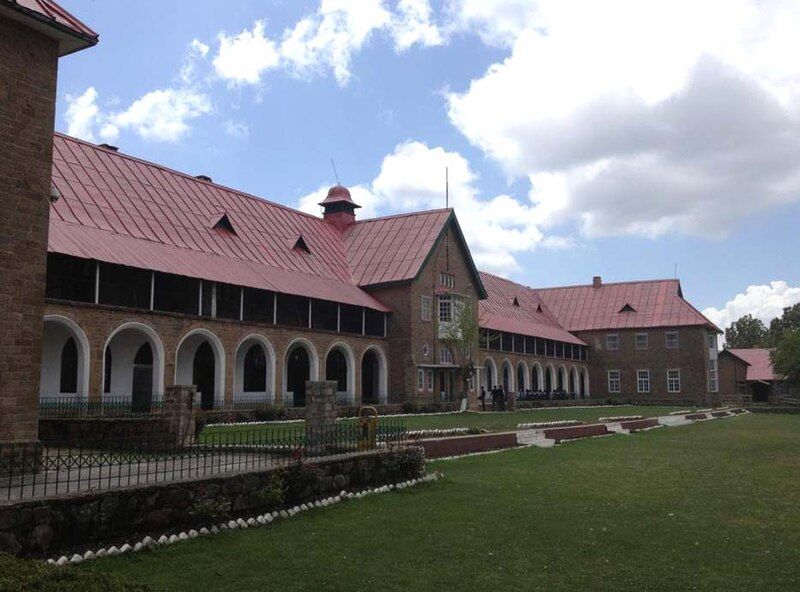 File:Senior School.jpg