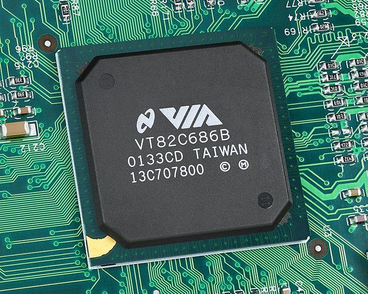 File:VT82C686B.jpg