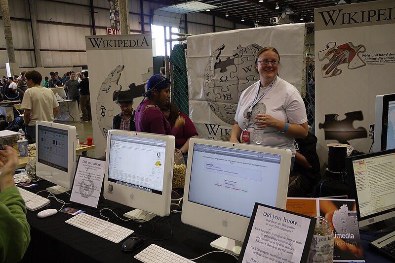 File:Wikimedia booth.JPG