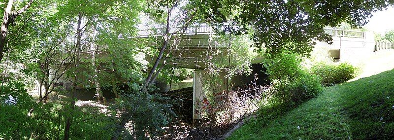 File:Yonge-West-Don-Bridge.jpg