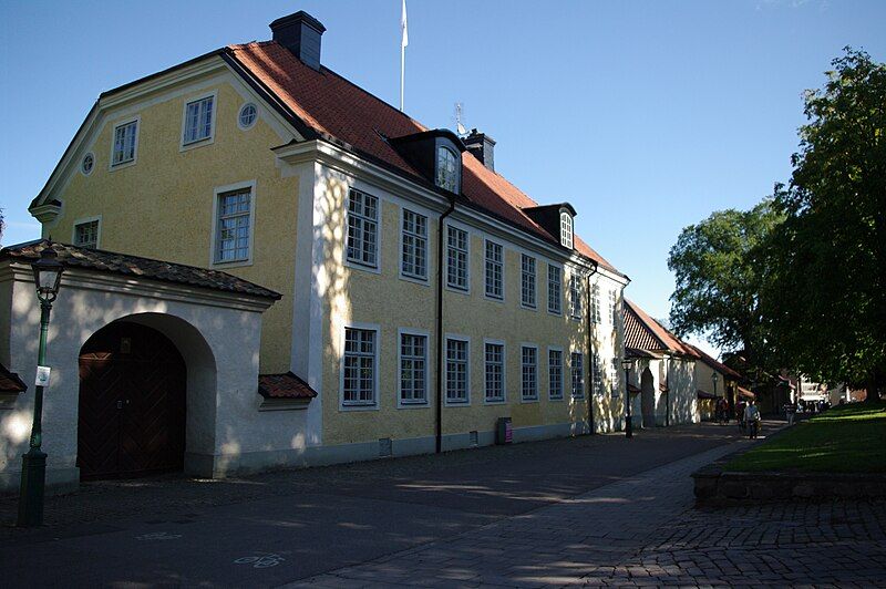 File:Biskopsgården.jpg