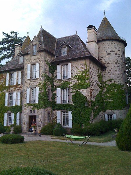 File:Château de Carbonat.jpg