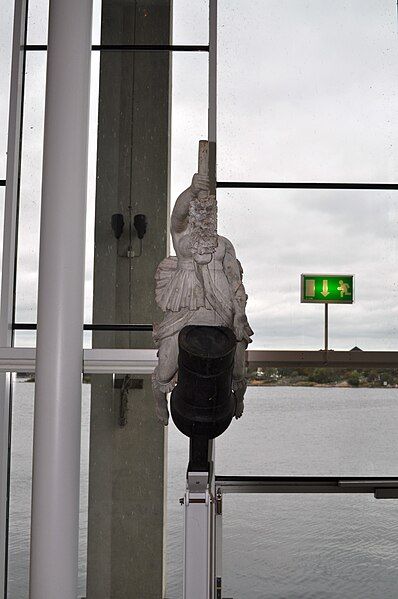 File:Figurehead 159.JPG