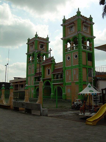 File:Iglesia TresValles.JPG