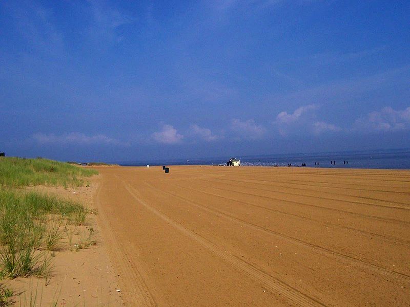 File:Keansburg Beach.jpg