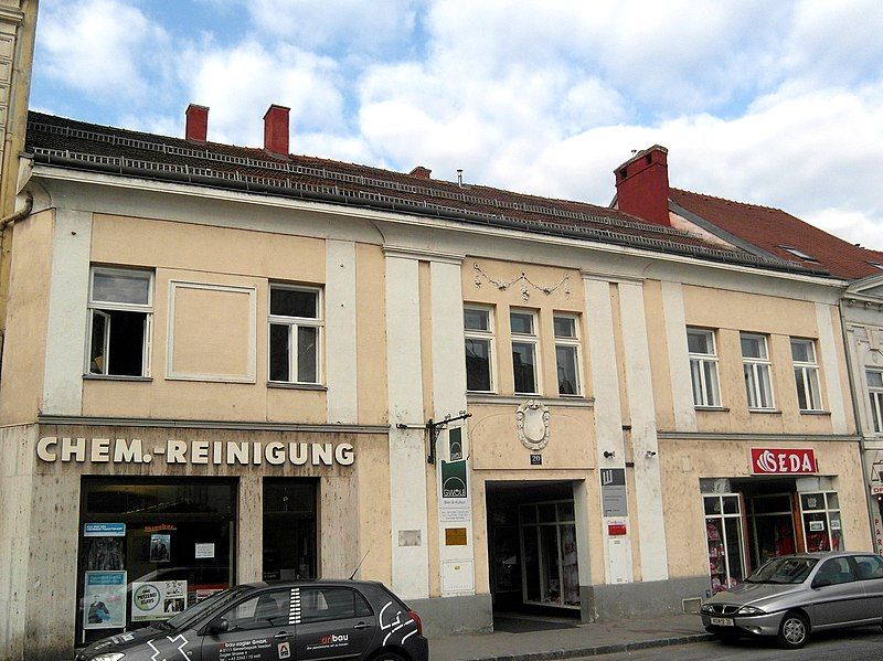 File:Korneuburg-Hauptplatz20.jpg