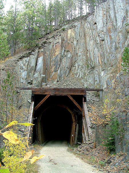 File:Mickelson Trail Tunnel.jpg