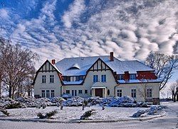 Werner von Borck manor in the village