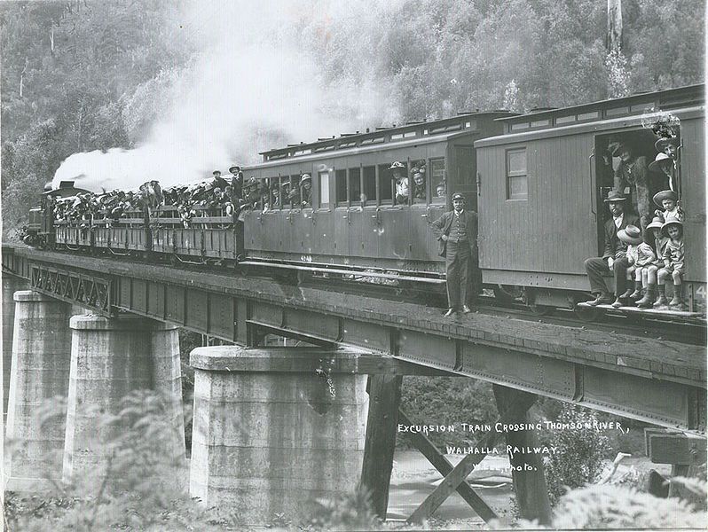 File:Walhalla 1910 Railway.jpg