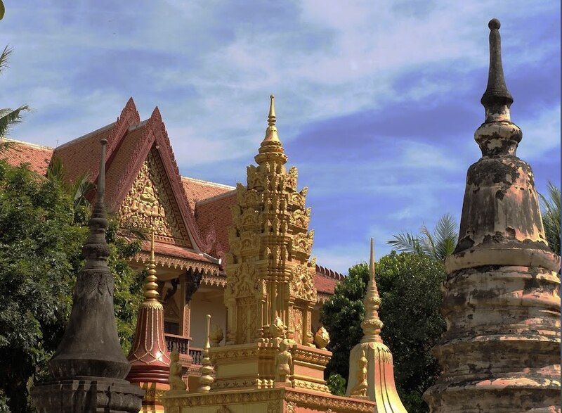 File:Wat Damnak.jpg