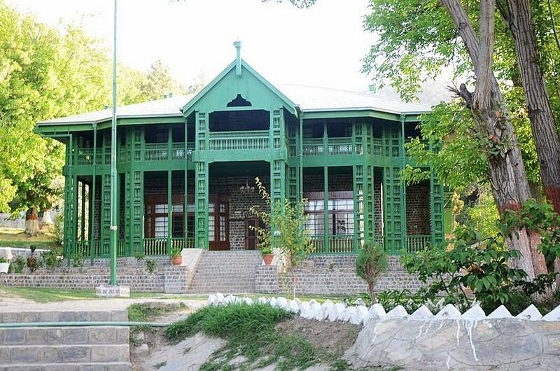 File:Ziarat2.jpg