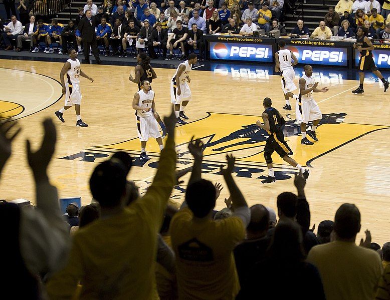 File:2011 Racer basketball.jpg