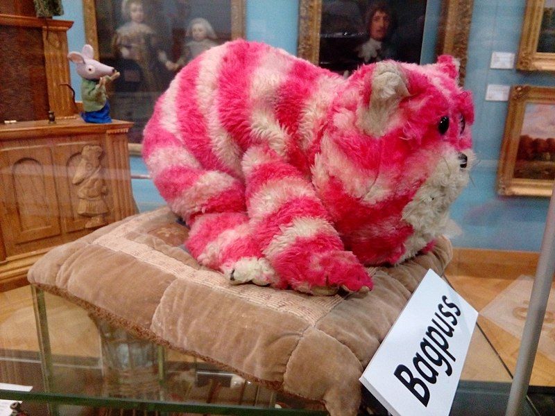 File:Bagpuss in Canterbury.jpg