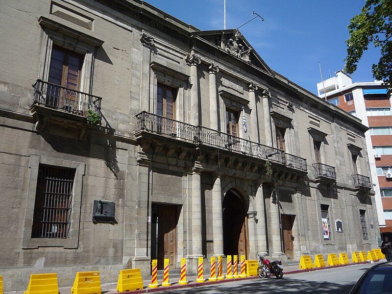 File:CabildoMontevideo1.jpg