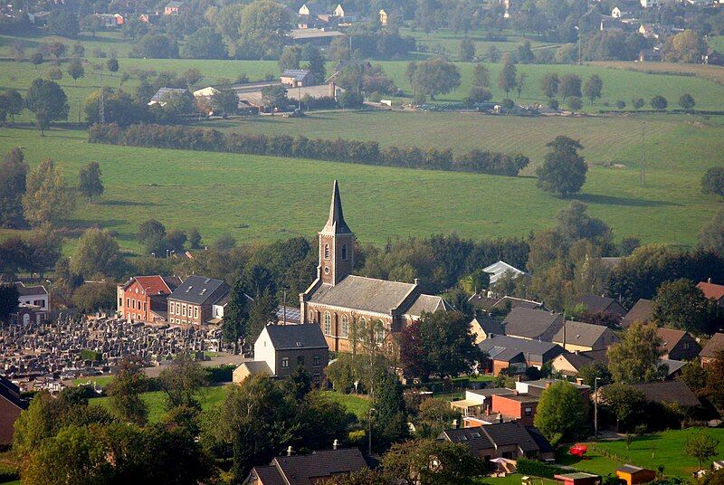 File:Eglise Retinne.JPG