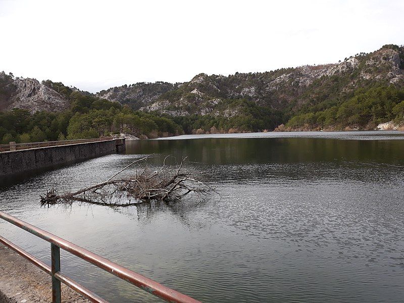 File:Grahovsko jezero.jpg