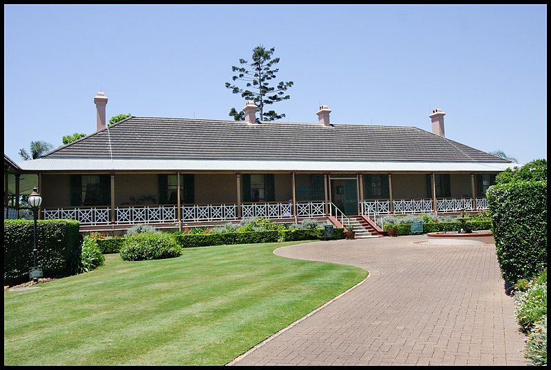 File:Newstead House-04 (2989554029).jpg