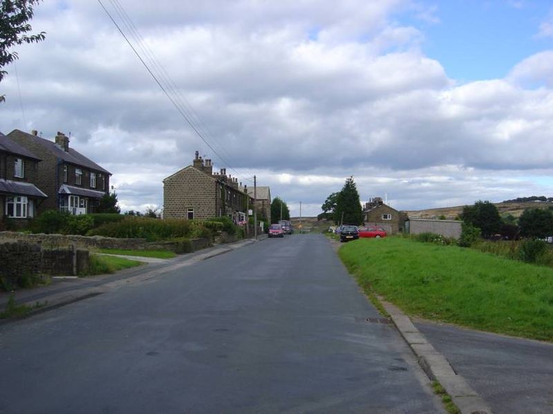 File:Oxenhope070805.jpg