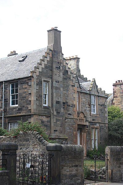 File:Pilrig manse, Edinburgh.jpg