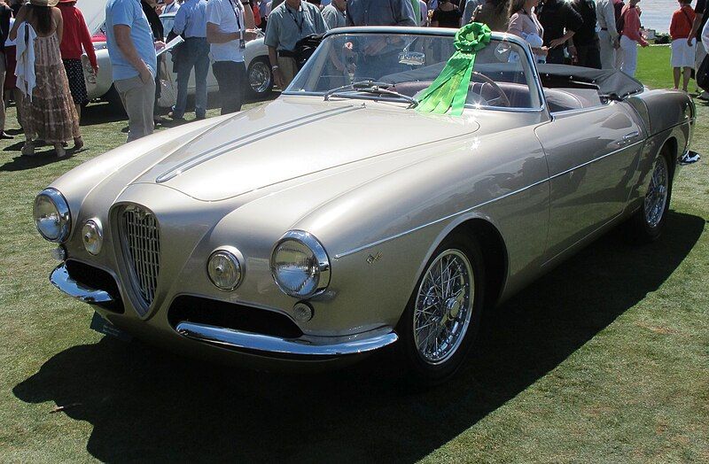 File:Alfa 1900 CSS.jpg