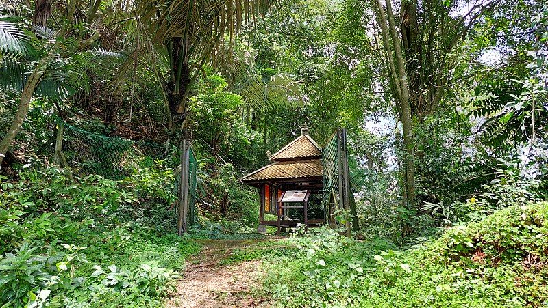 File:Gua Tambun Shelter.jpg