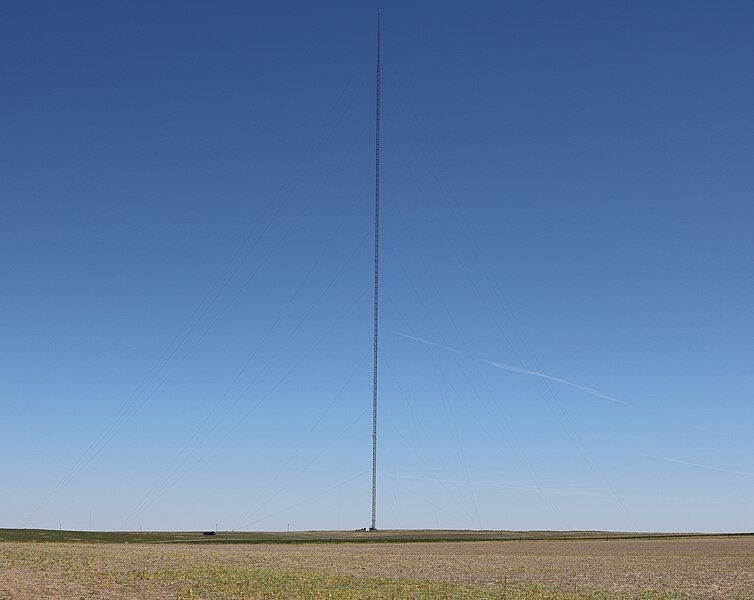 File:Hoyt Radio Tower.JPG