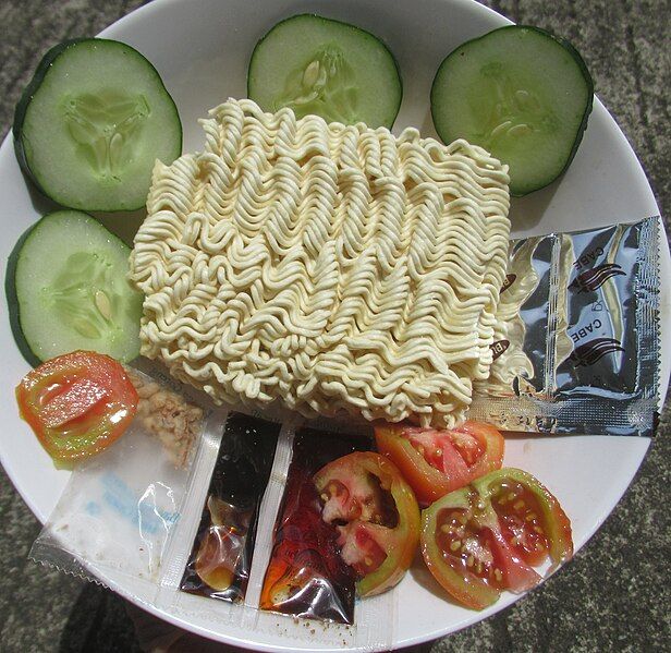 File:Indomie pancit canton1.jpg