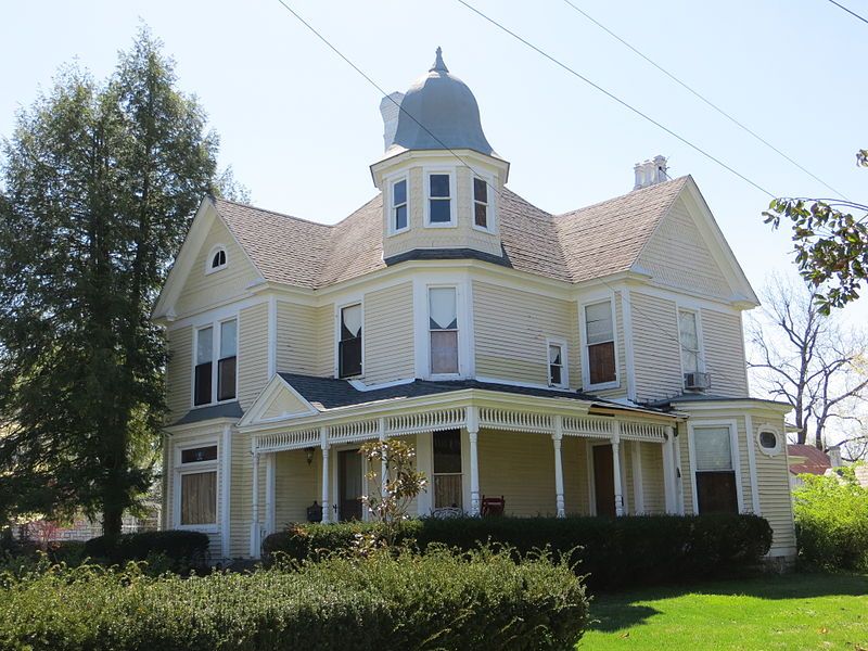 File:KY-Danville-EastMain-cupola-obl.JPG