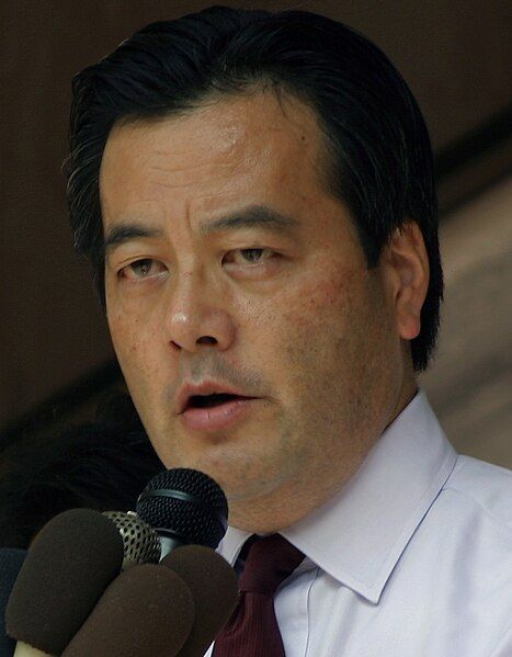 File:Katsuya Okada-Public speaking-2-20050409.jpg