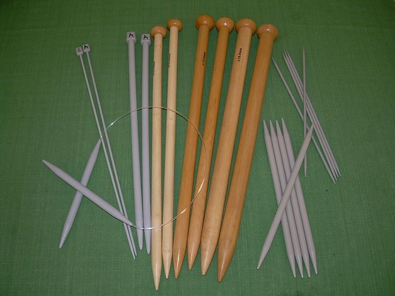 File:Knitting needles.jpg