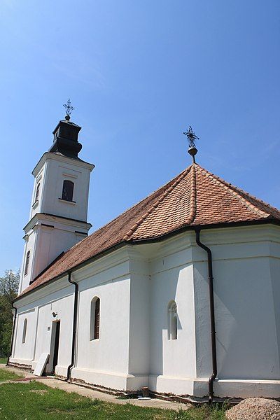 File:Krušedol, crkva 003.jpg