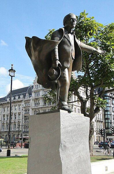 File:LloydGeorgeStatueParliamentSq.JPG