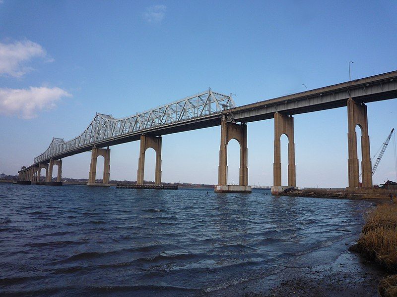 File:Outerbridge Crossing.jpg