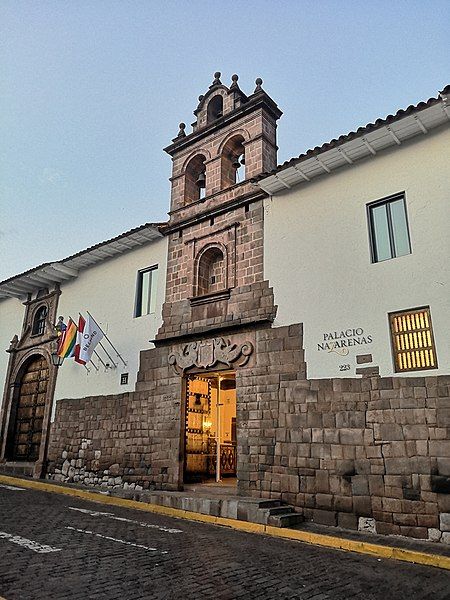 File:Puerta Nazarenas.jpg