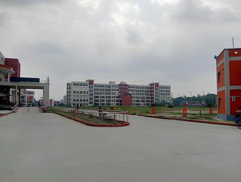 File:SMMAMC Campus 08.jpg