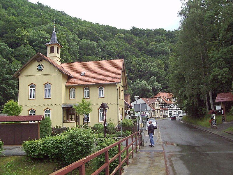 File:Treseburg Kirche.jpg