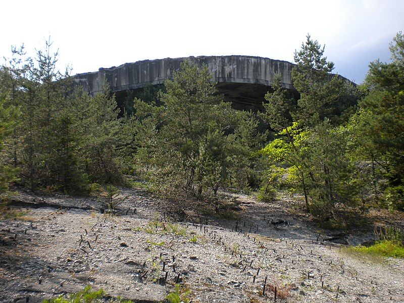 File:Weingut I bogen.JPG