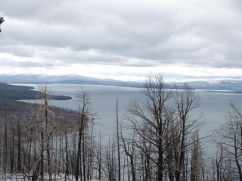 File:Yellowstone-lake.jpg