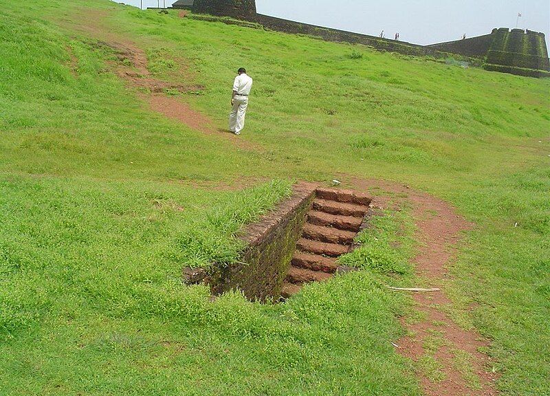 File:Bekalfort 1.jpg