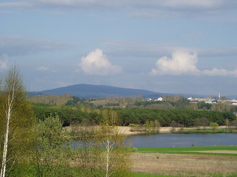 File:Cedzyna (wies)-panorama.jpg