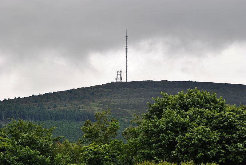 File:Clermont 2RN distant.jpg