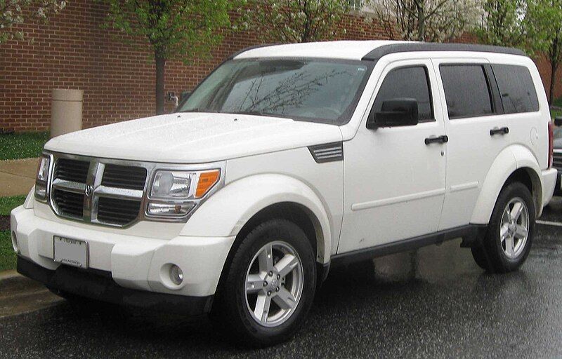 File:Dodge Nitro .jpg